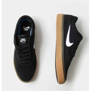NIKE SB. Black w/gum sole. Size:9 Men’s. W/o box. Excellent condition